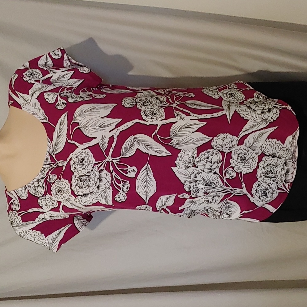 Alfani fuchsia floral tunic blouse.